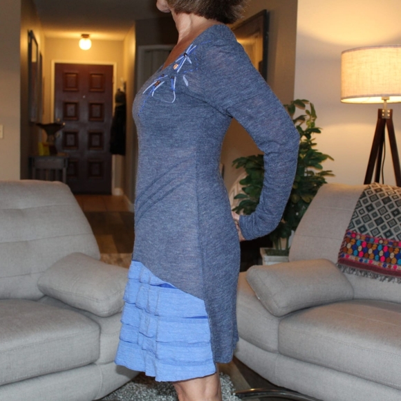 Light Sweater Dress - Picture 2 of 4